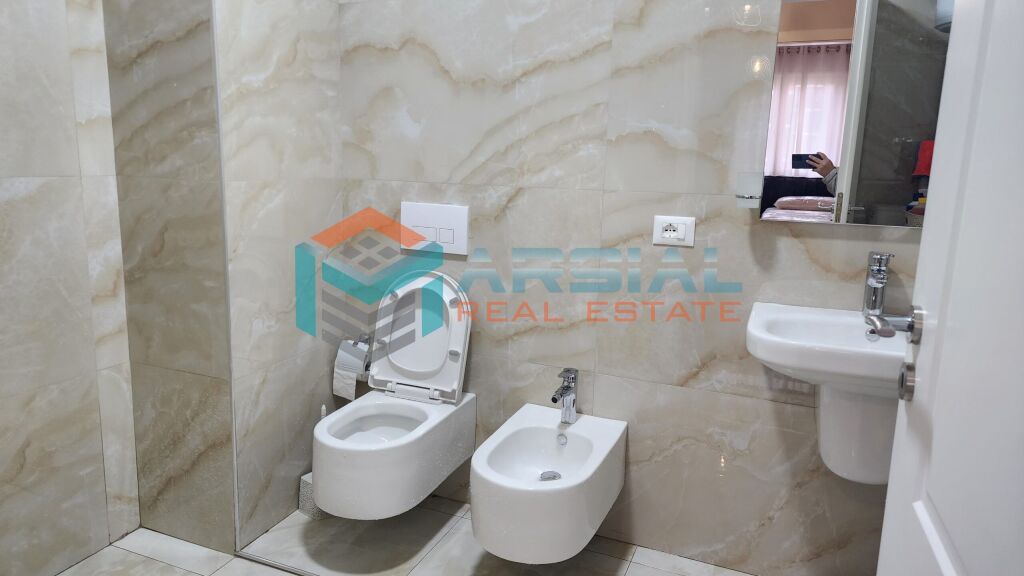 Apartament 2+1 me qira, Vila L2, Astir, Tiranë