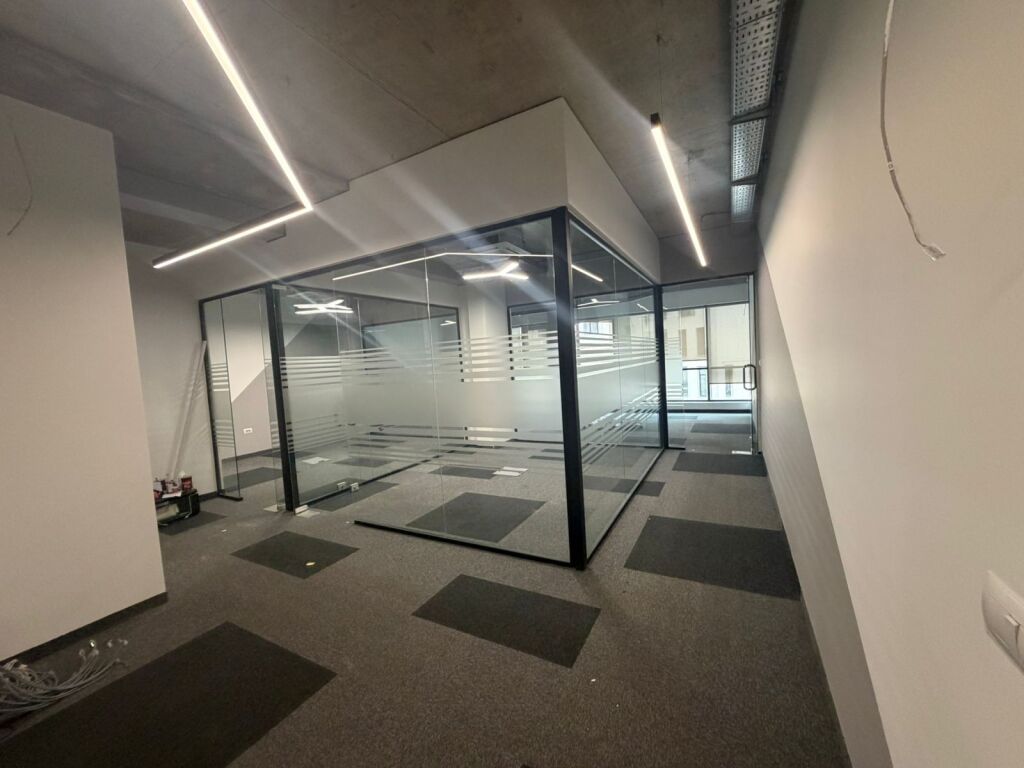 Zyre tek Rruga e Kosovareve