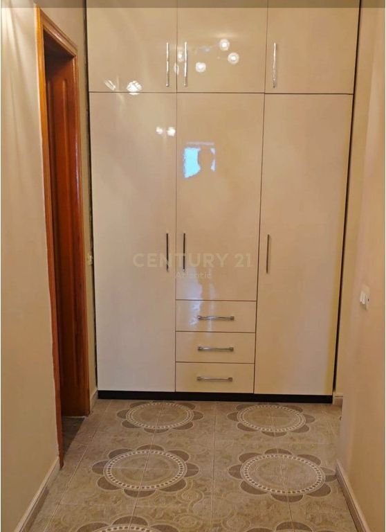 Apartament 2+1+2T me Pamje deti Me Qira në Vollga, Durrës