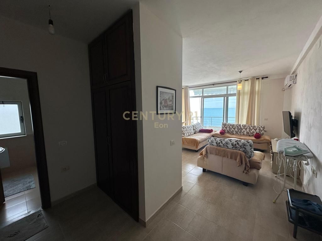 Apartament 1+1 me verande Pamje Deti Për Shitje në Currila, Durrës !
