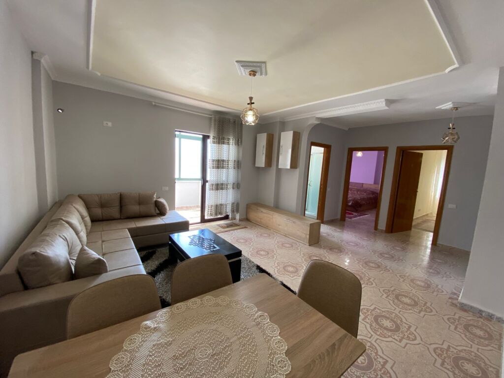 QIRA APARTAMENT 2+1 MARKATA DURRES 500 EURO