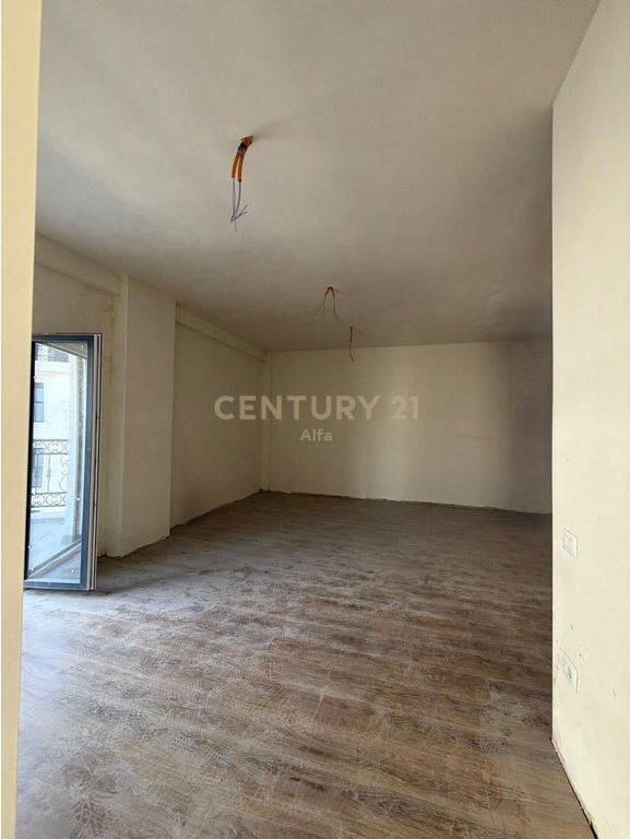 Shitet Apartament 2+1+2 Tualete tek Porta e Re, Mjullbathore – Komfort Maksimal