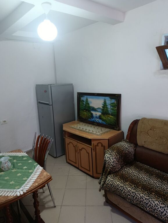 Qera | Shtëpi private 1 + 1 perball Pediatris | QSUT | 300 €/muaj