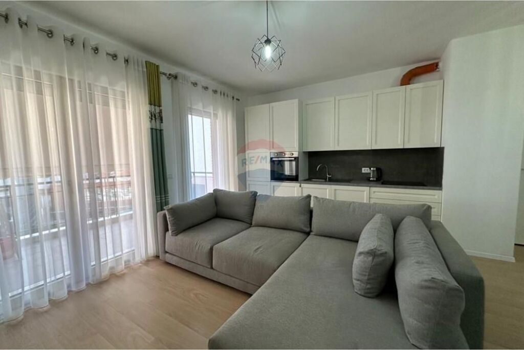 Jepet me qira apartament 1+1, Kompleksi Delijorgji
