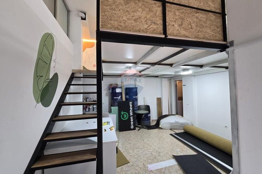 Dyqan - Për Shitje - Pazari i Ri, Tiranë(ID: 530411001-1357)