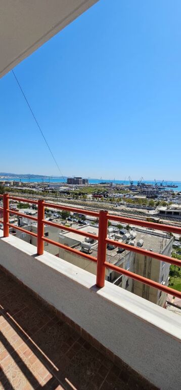 APARTAMENT NE SHITJE 1+1 ( 2 BALLKONE/PAMJE NGA DETI) - STACIONI I TRENIT,DURRES