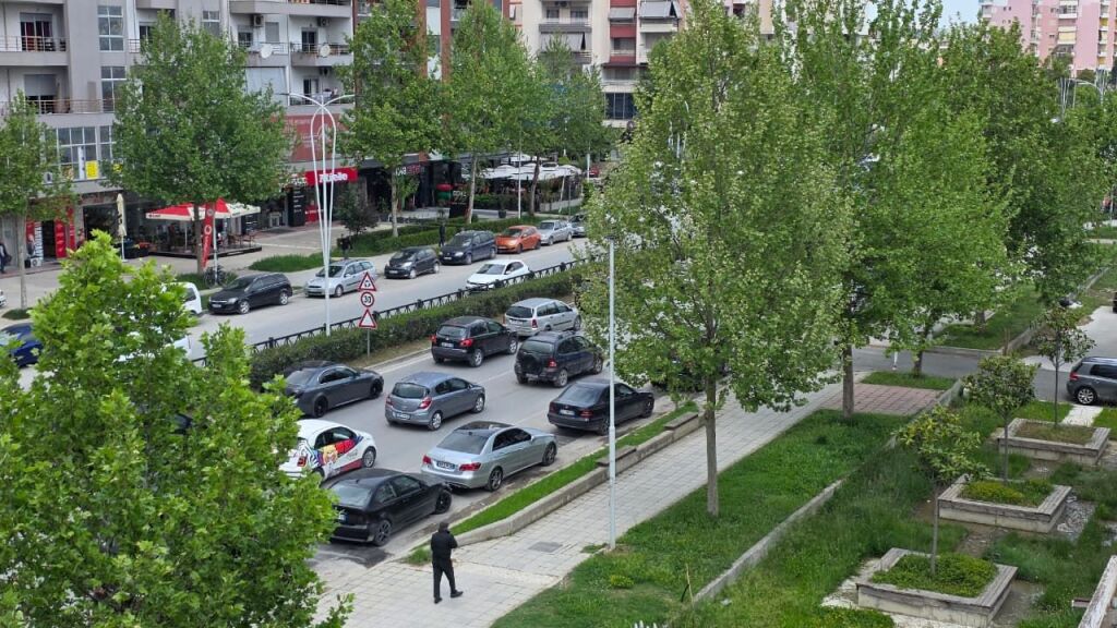 🏢 Dyqan me Qira në Transballkanike, Vlorë