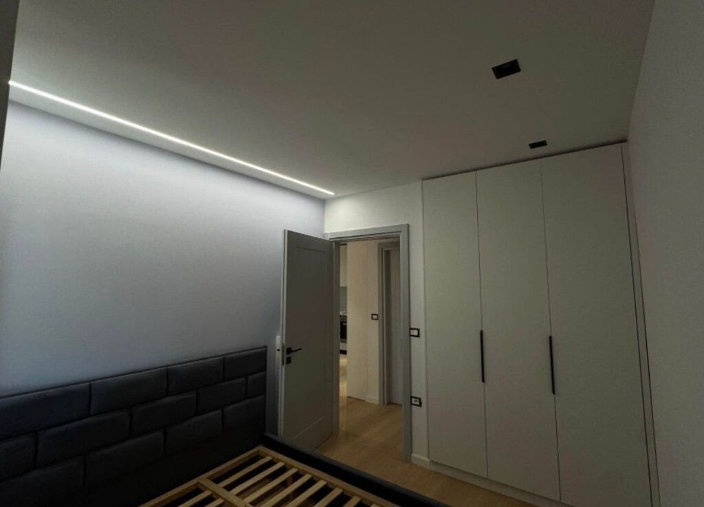 🏡 Shitet Apartament 1+1 – Pranë Maternitetit “Koço Gliozheni” ✨