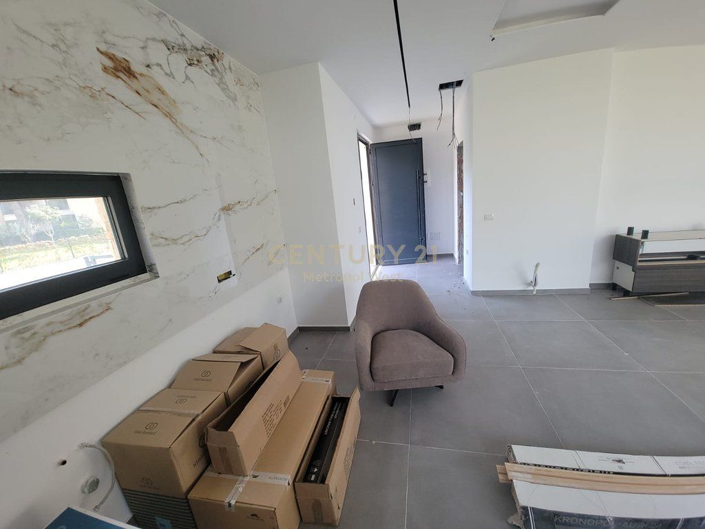 VILE E BASHKANGJITUR PER SHITJE NE RESIDENCEN SAN PIETRO