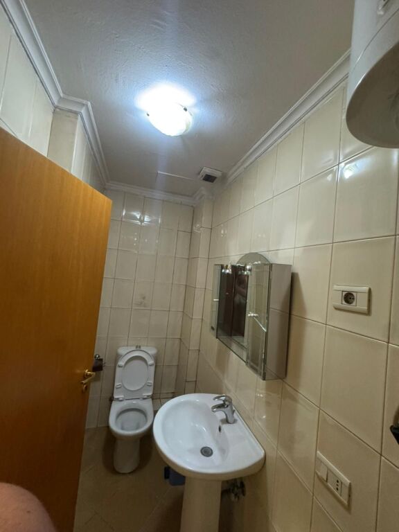 Zogu I Zi Qira 2+1+2