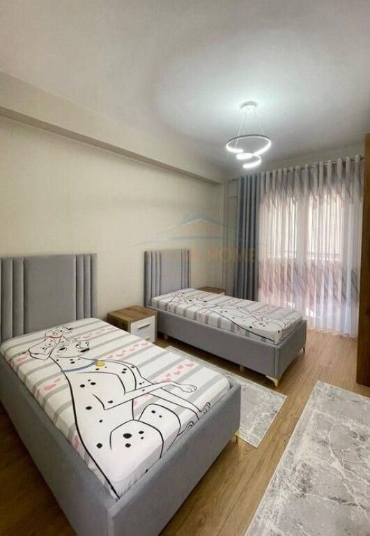 Qera, Apartament 2+1+2, Kristal Center, Komuna e Parisit