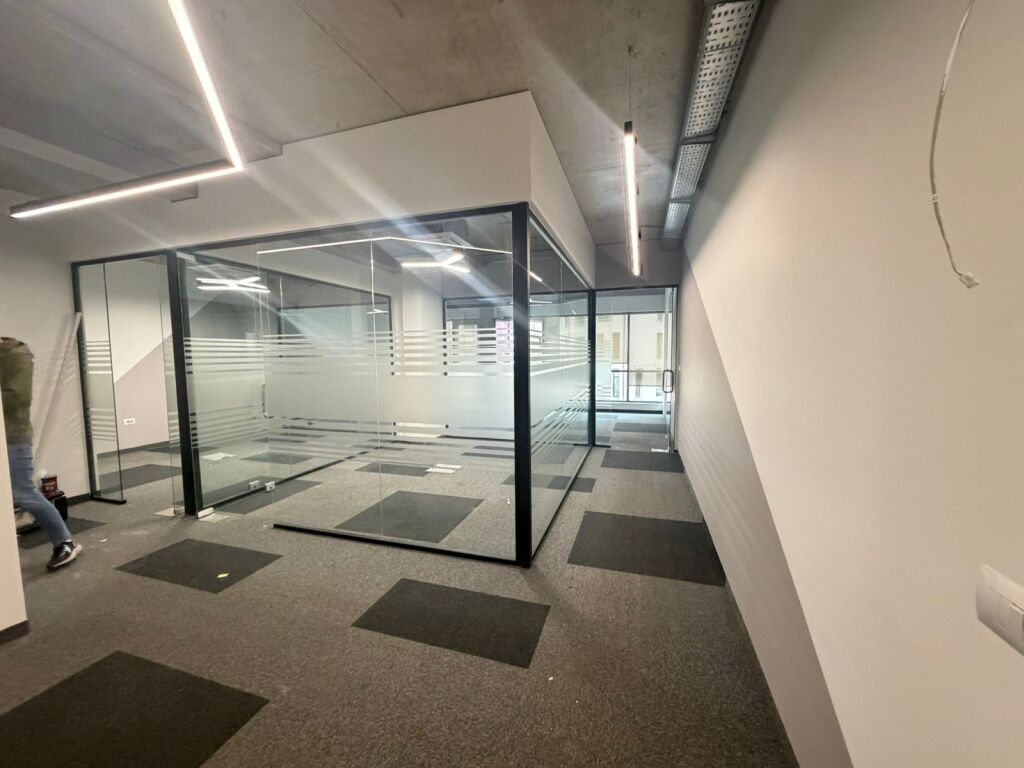 Zyre tek Rruga e Kosovareve