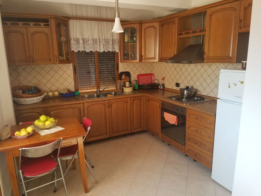 Apartament 1+1 me qera Shk Bashkuar
