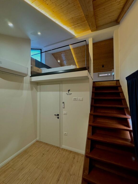 HOTEL ME QERA 3 KATESH 9-KATESHET 750.000 LEKE FH-70670