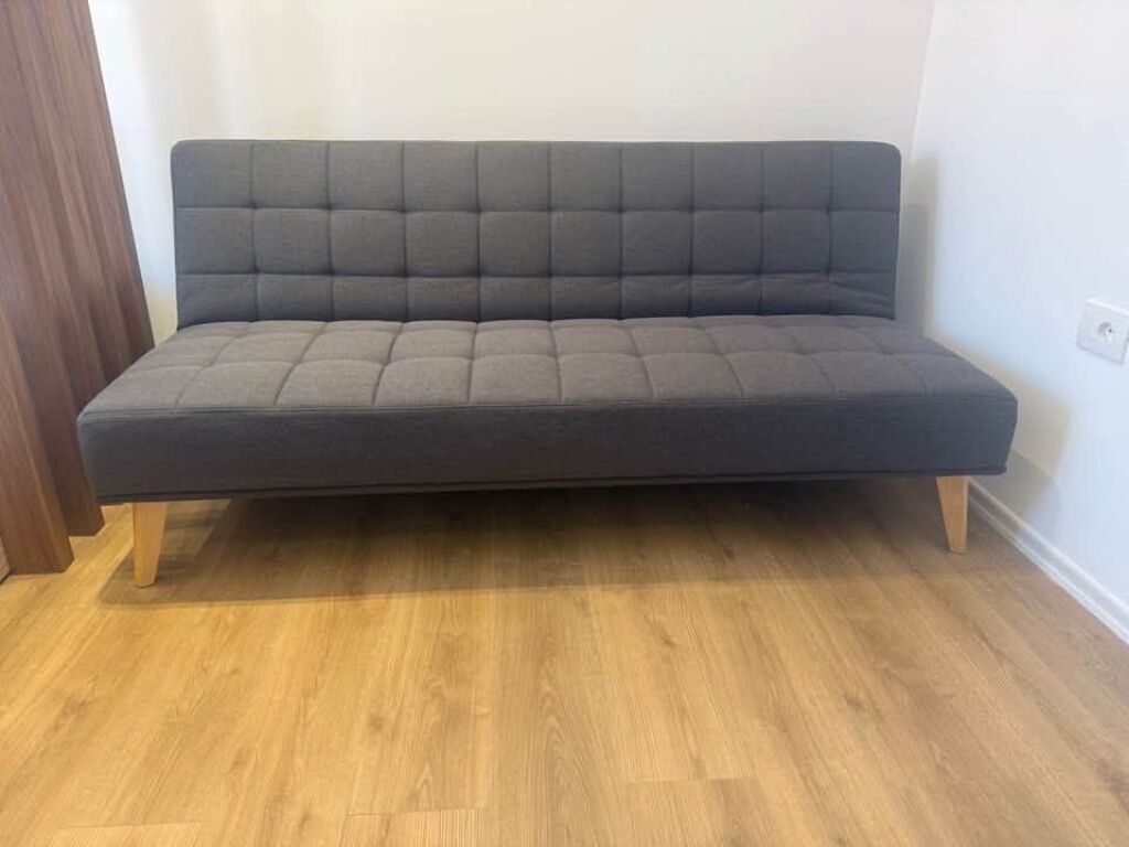 GARSONIERE ME QERA - RR. 5 MAJI, TIRANE