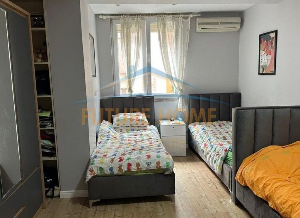 For sale, Apartment 2+1+2, Zoological Garden, Tirana