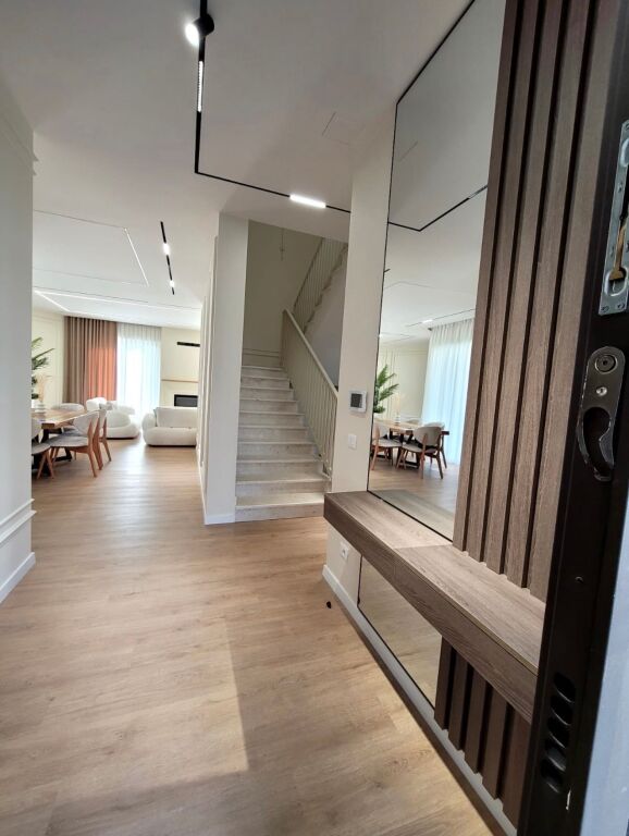 Vile 2 kateshe,orion construksion,liqeni i thate,5000 euro