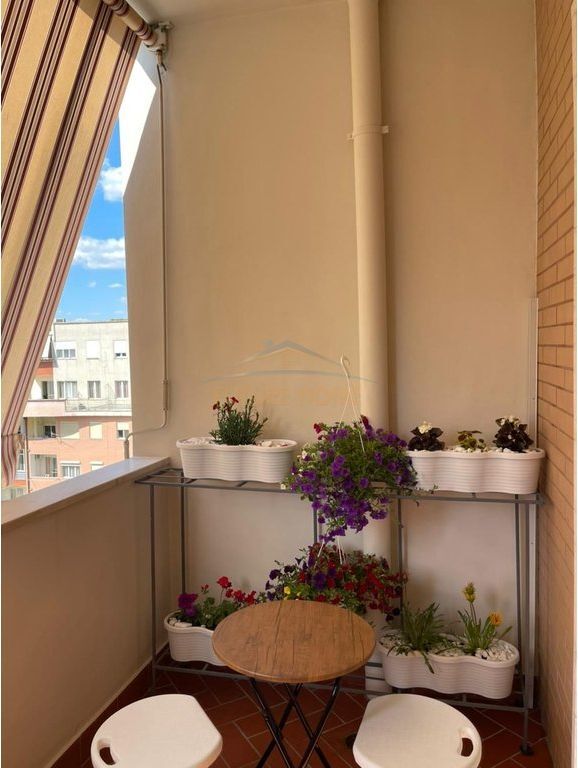 Rent, Apartment 2+1+2, Kristal Center, Paris Commune