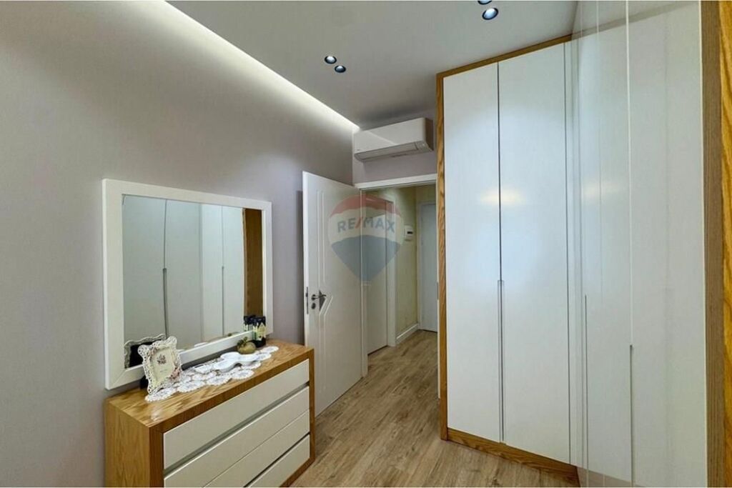 Apartament 1+1 me qera Kompleksi Kontakt