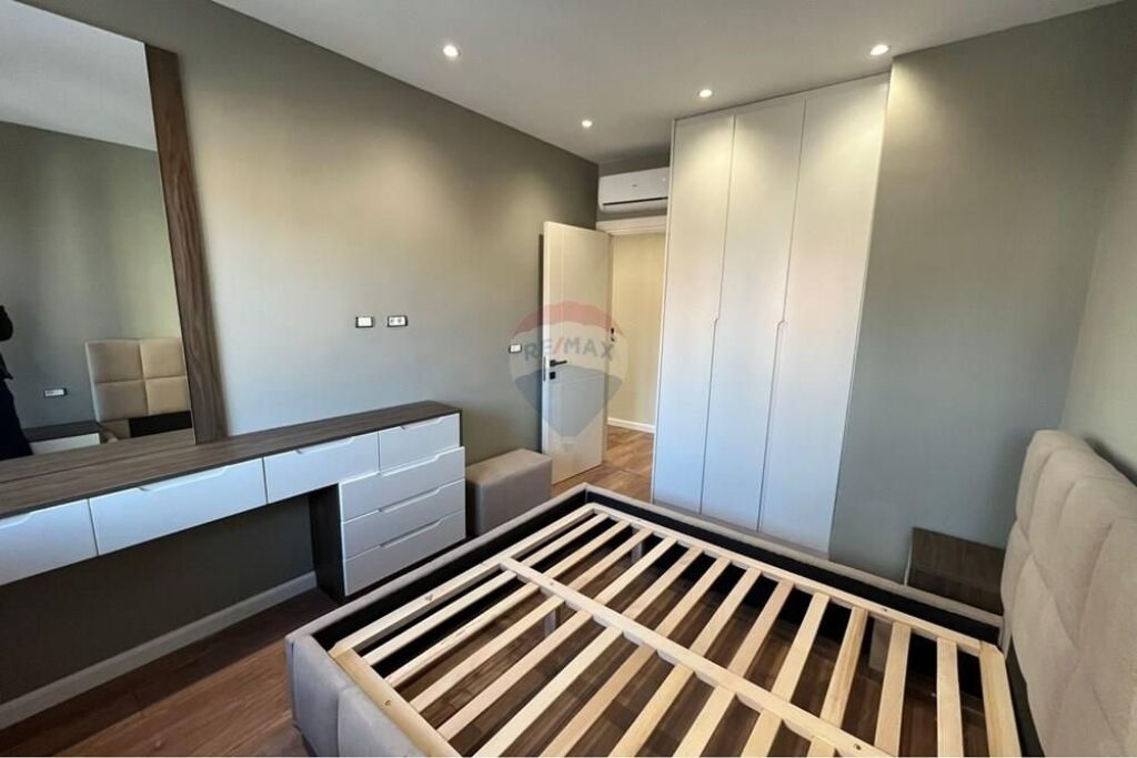 Apartament - Për Shitje