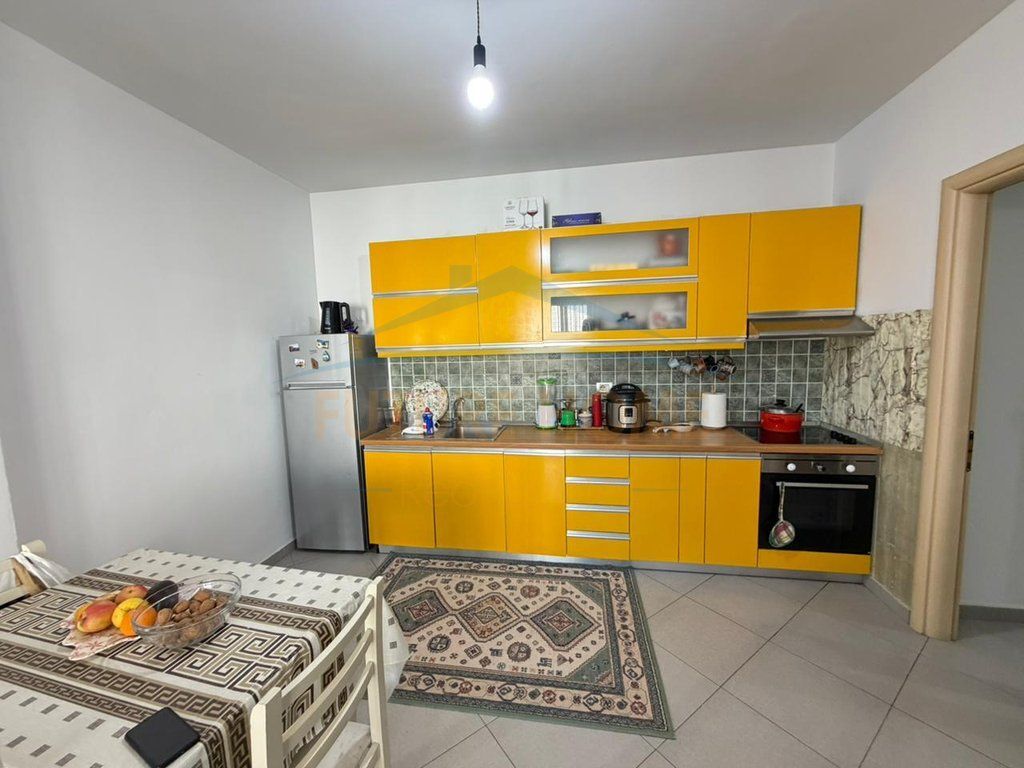 For sale, Apartment 3+1+2, Paris Commune, Tirana.