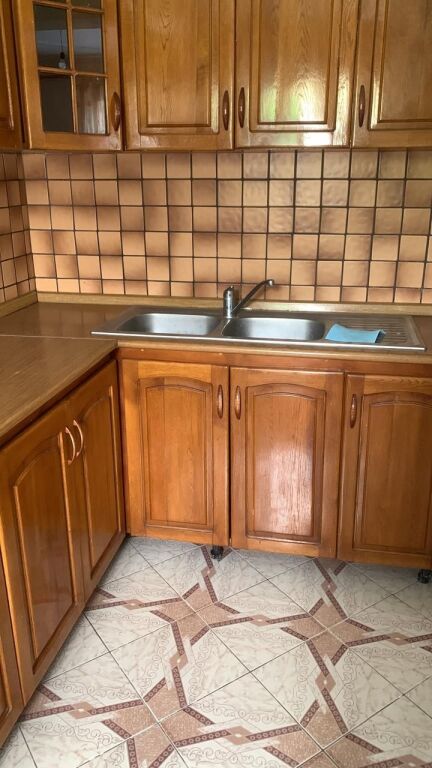 Qera | Shtëpi private 2 + 1 afer Kompleksit Grand | Ali Demi | 420 €/muaj