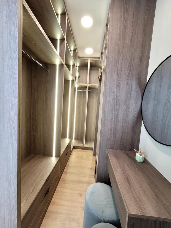 Jepet me qera Vile prane liqeni Te Thate e 5000 eu