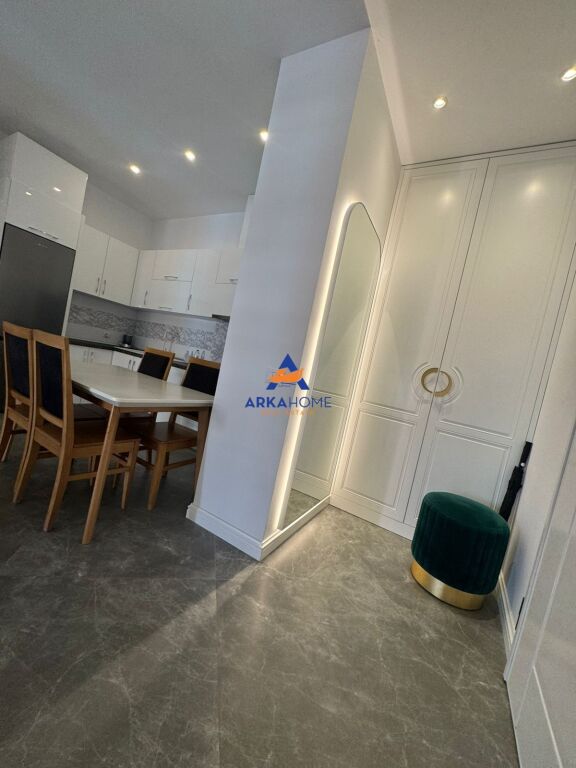 AFFITTASI APPARTAMENTO 2+1+2 BALCONI+1 POSTO AUTO " ALL'INTERNO DEL COMPLESSO DELIJORGJ" 1400 EURO