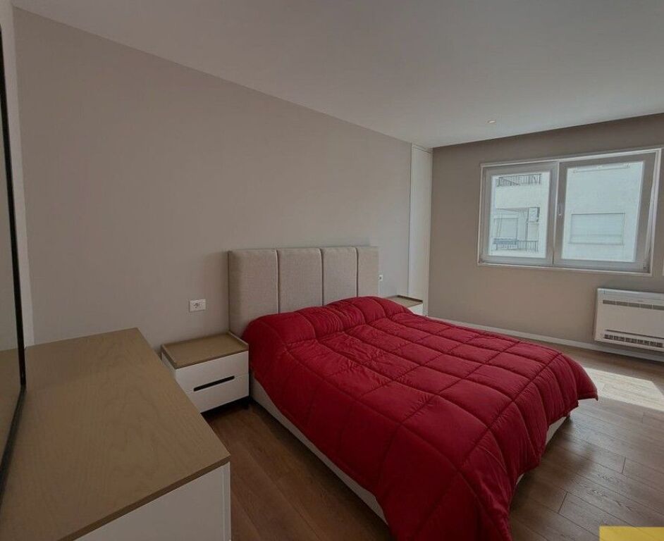 Shitet, Apartament 2+1, Qender, Tiranë