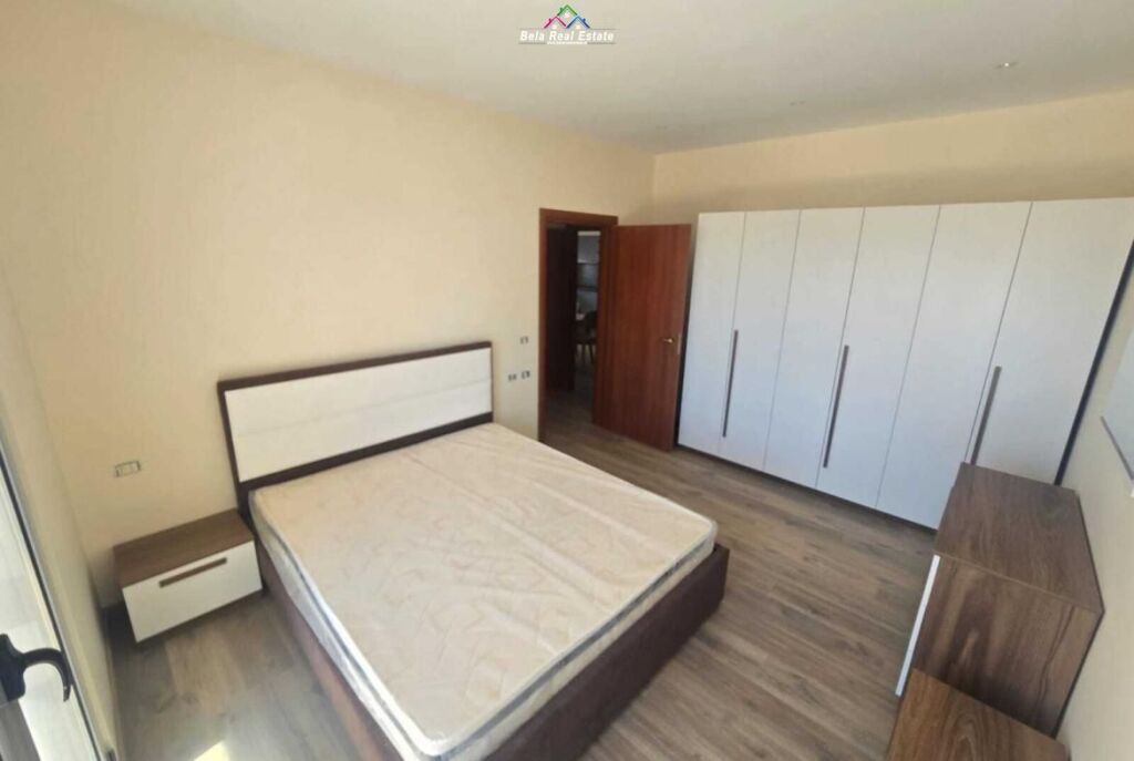 Apartament Me Qera 3+1 Pazari i Ri (ID B230208) Tirane