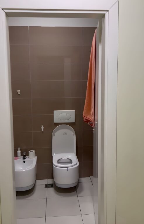 Apartament 1+1 me qira – Komuna e Parisit !