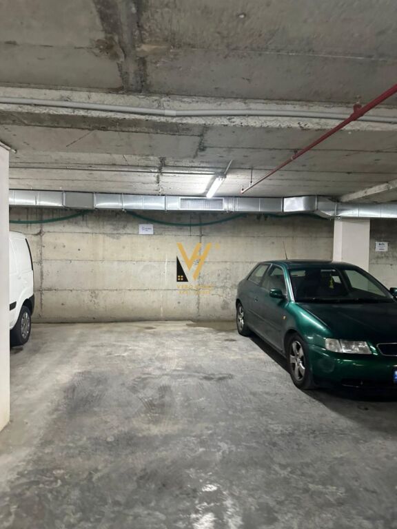 UFFICIO 122 M2 IN AFFITTO IN VIA ELBASAN 2.000 EURO