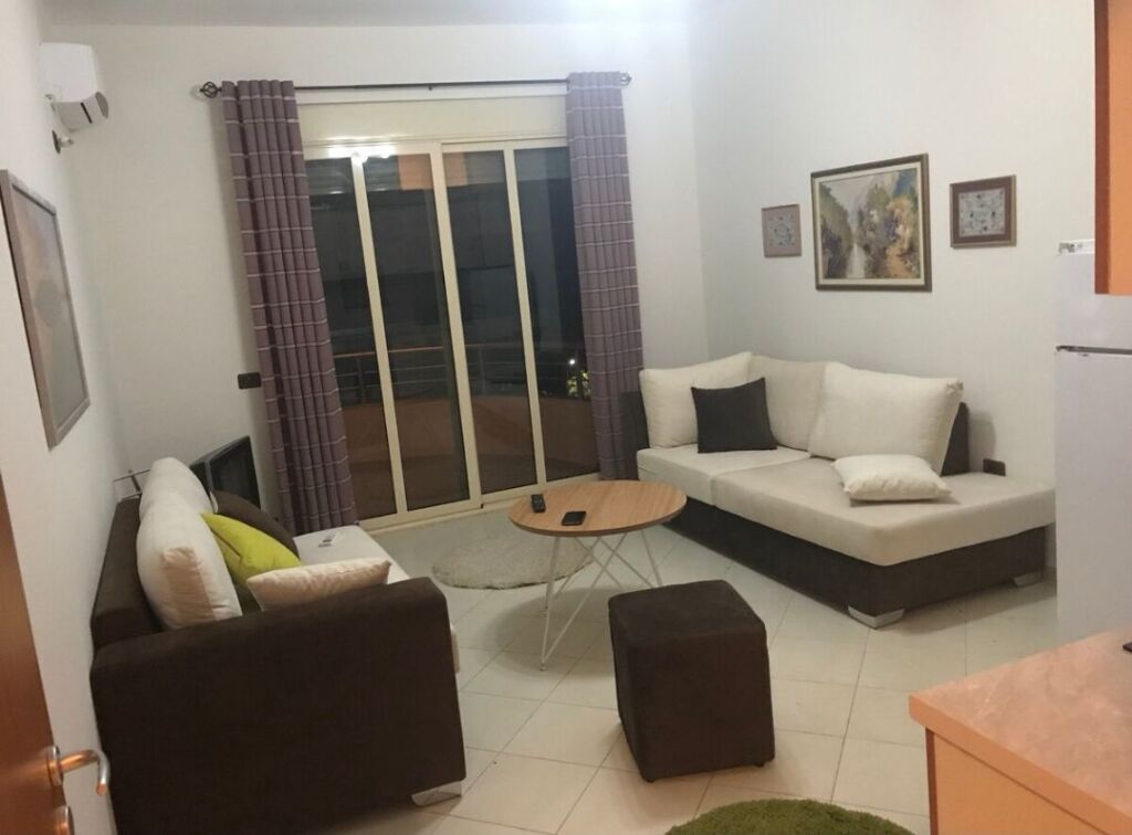 Apartament per Shitje ne Lungomare Vlore
