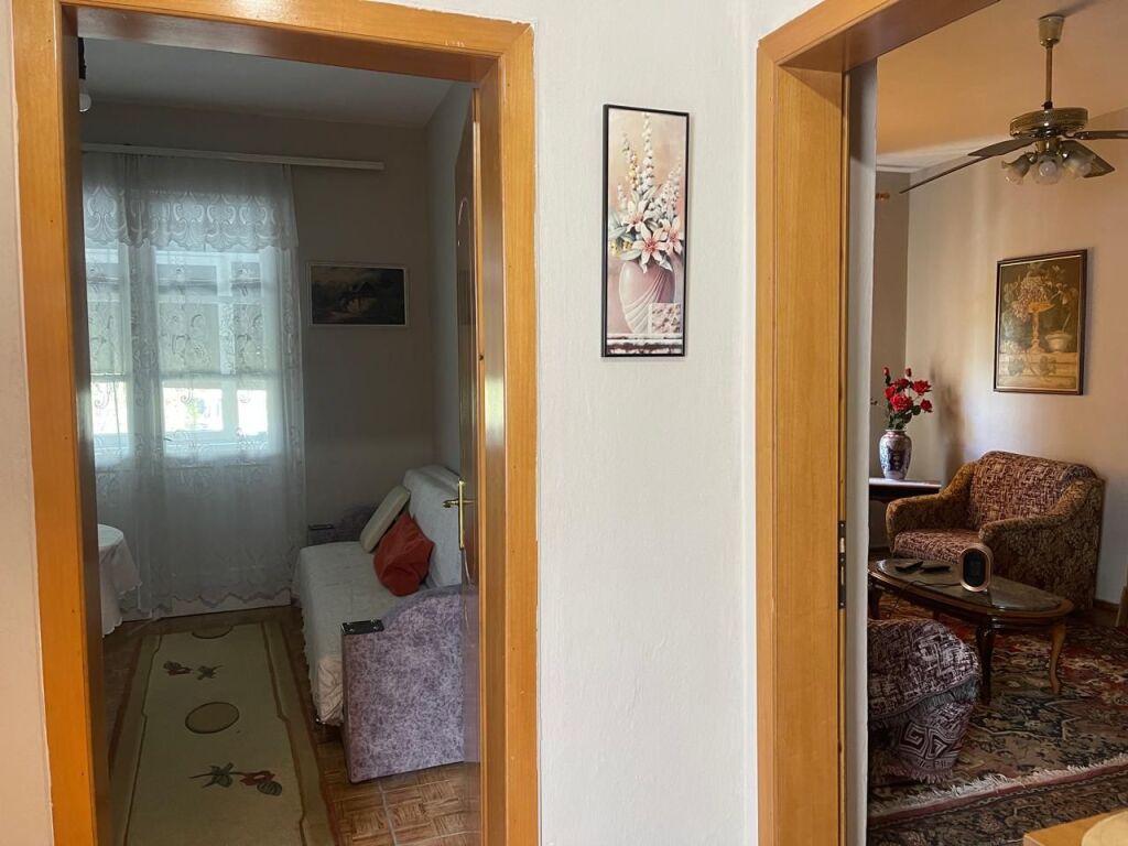 Rent | Apartament 2 + 1 tek Ish Restorant Durresi | Rruga Ferit Xhajko | 450 €/month