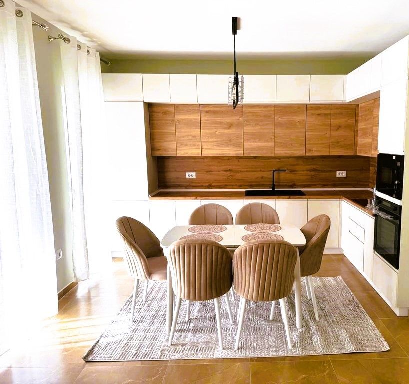 Jepet me Qera Apartament 2+1+2 tek  Zogu i Zi