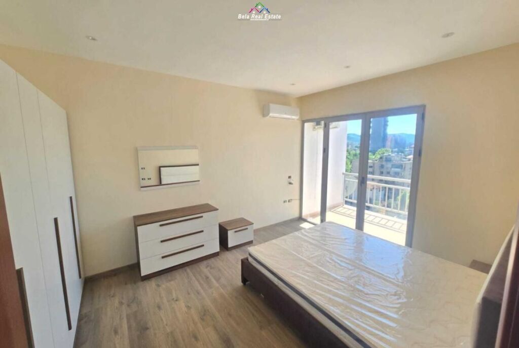 Apartament Me Qera 3+1 Pazari i Ri (ID B230208) Tirane