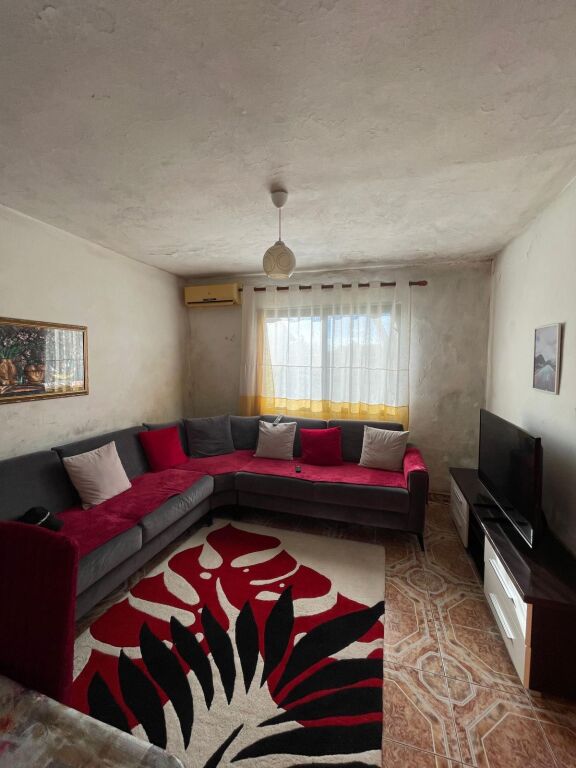 🏡 SHITET SHTËPI PRIVATE 2+1 ME OBORR TE MADH SHIJAK