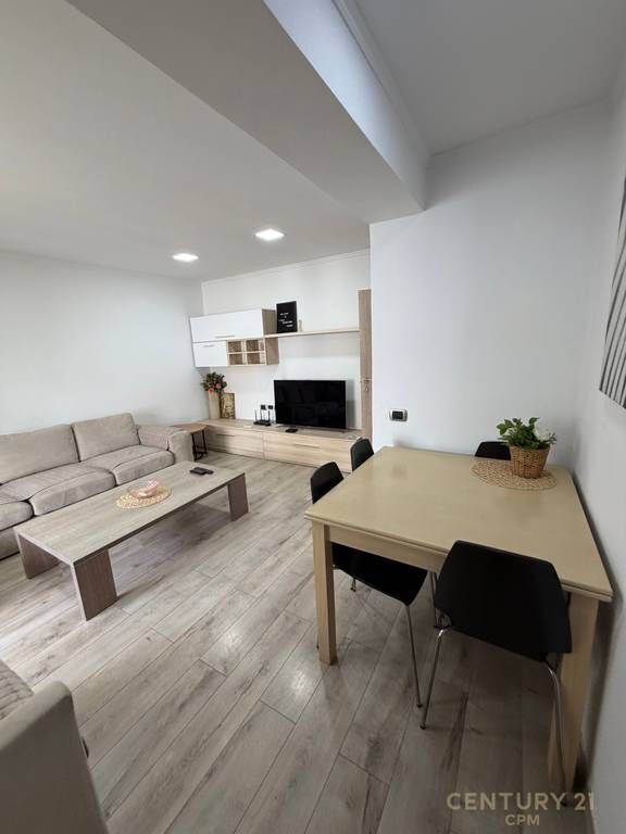 2+1 apartment for rent in the center