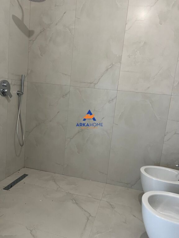 AFFITTASI APPARTAMENTO 1+1+BALCONE "REZIDENCA OXA" 35.000 LEKE