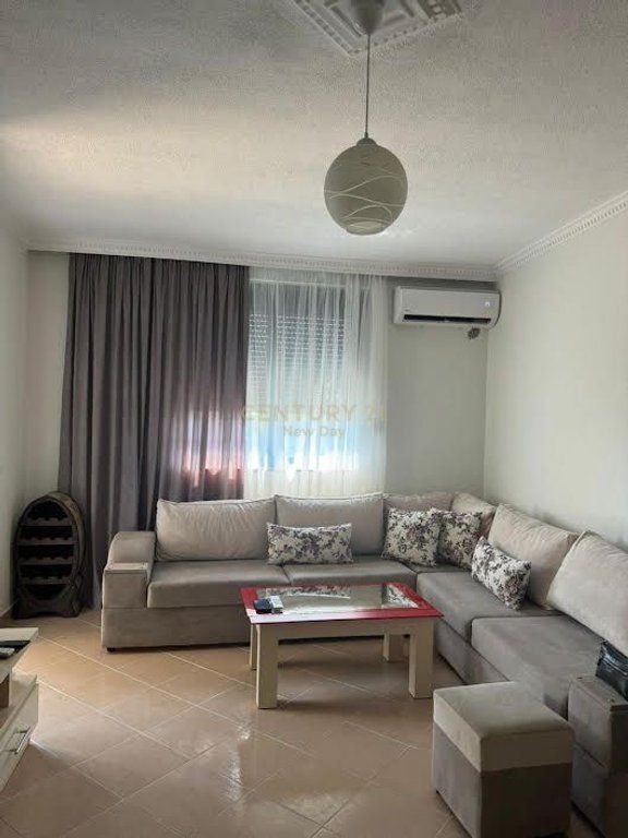 1+1 ME QIRA NE SHKEMBIN E KAVAJES ME PAMJE DETI