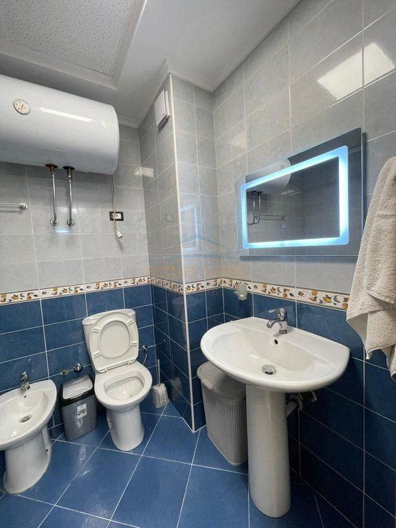 Rent, Apartment 2+1+2, Kristal Center, Paris Commune