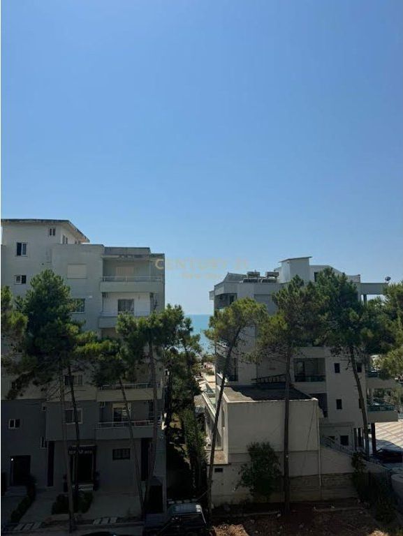 1+1 ME QIRA NE SHKEMBIN E KAVAJES ME PAMJE DETI