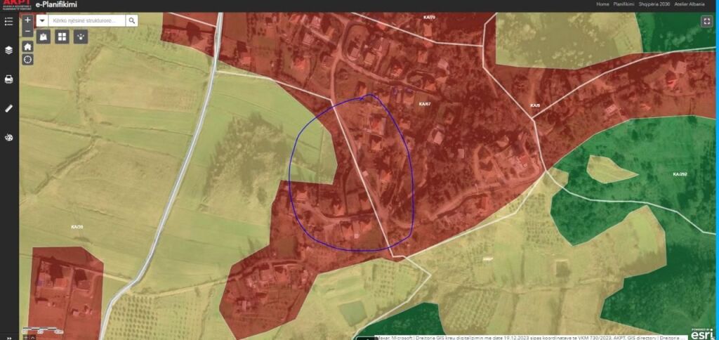 Shitet Toke Eksluzive ne Yzberisht  