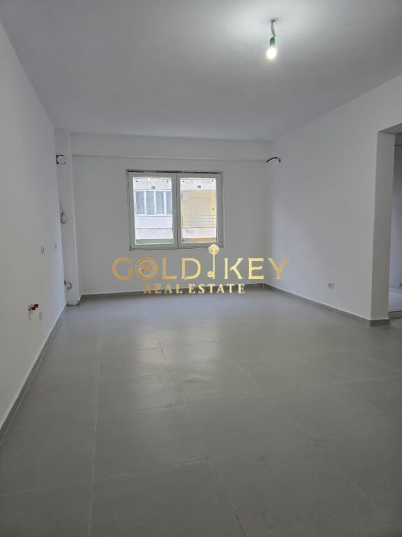 🏠 Shitet Apartament 1+1 (Mundesi konvertimi ne 2+1)