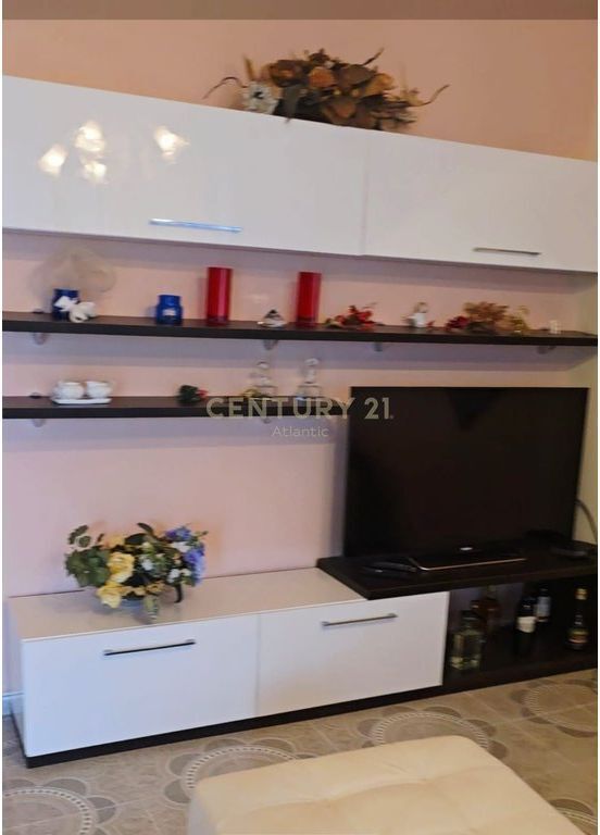 Apartament 2+1+2T me Pamje deti Me Qira në Vollga, Durrës