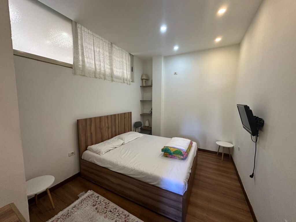 🏢Tek 9 Kateshet jepet me qera apartament 1+1,i mobiluar.600Euro   