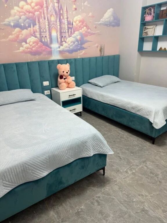 JEPET APARTAMENT ME QERA 2+1+2 PRANE TEG