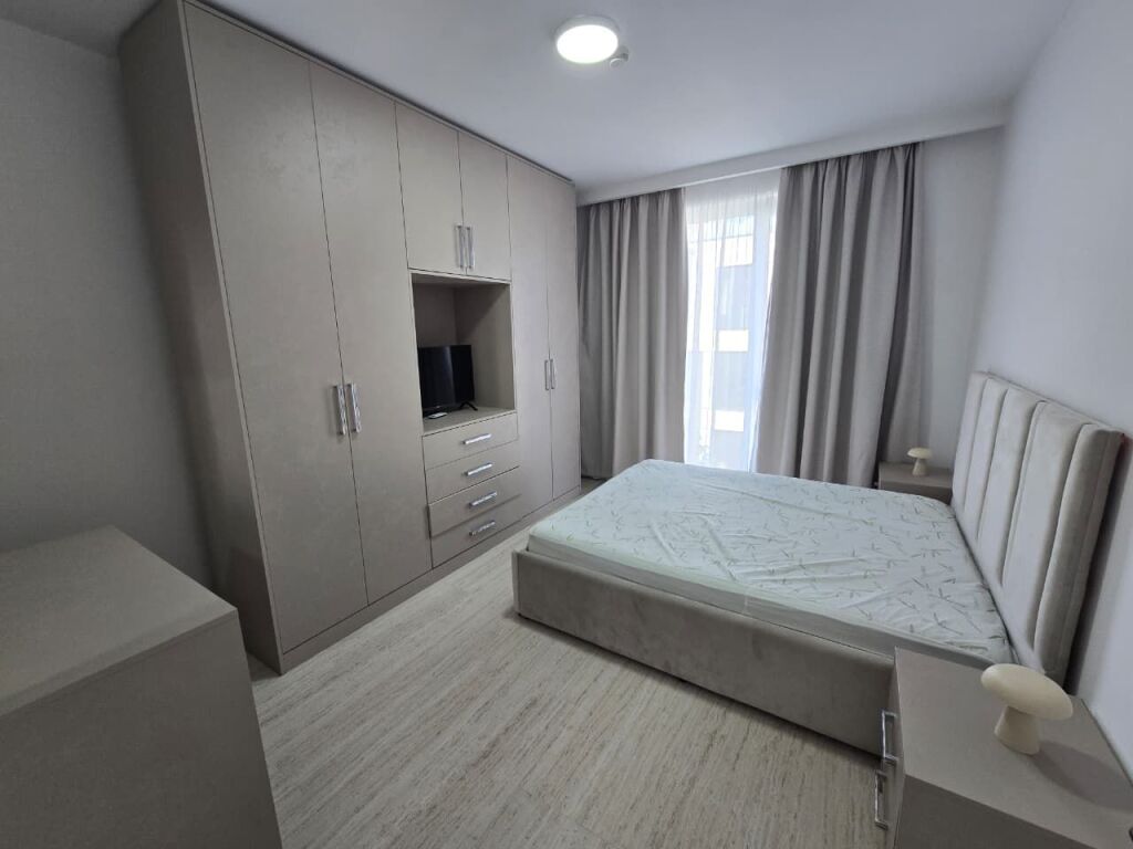 Apartament 3+1+Parkim  Me Qira, Liqeni i Thate