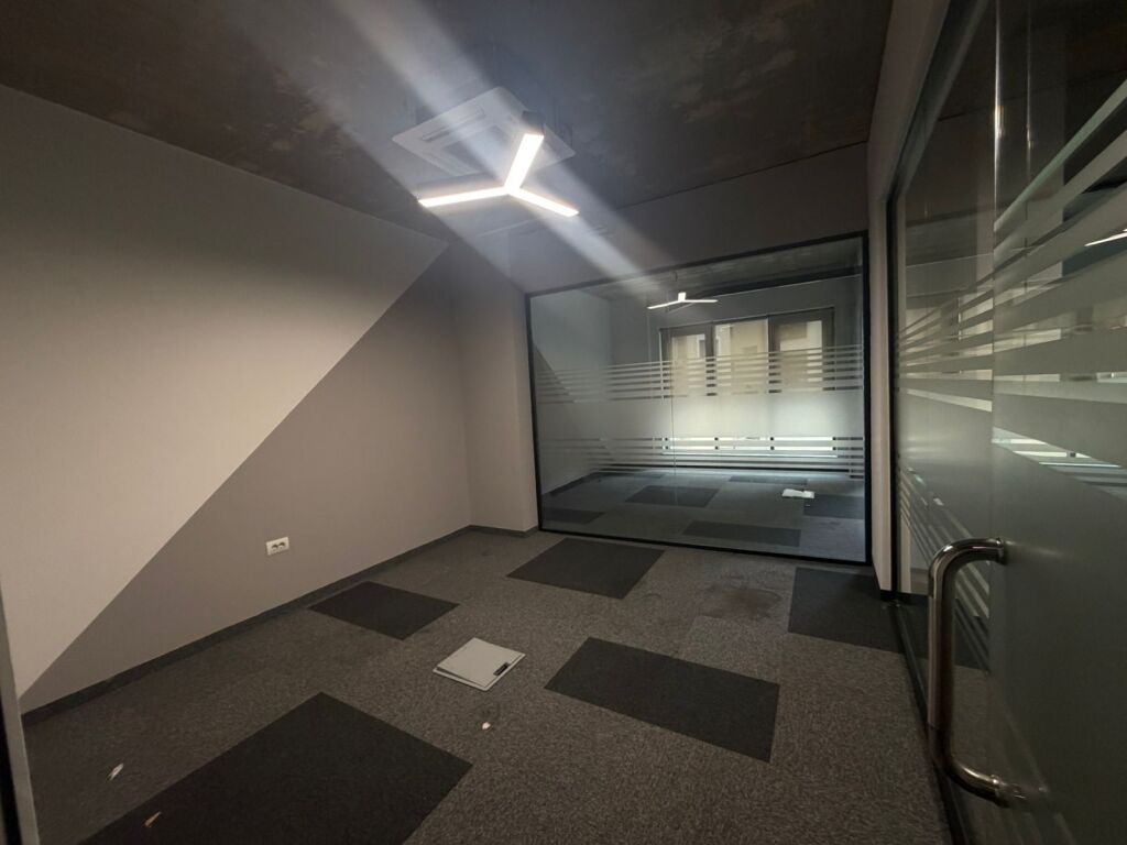 Zyre tek Rruga e Kosovareve