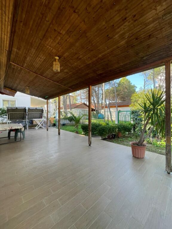 SHITET VILA 1 KATESHE GOLEM VIJE E 3-TE ME DETIN